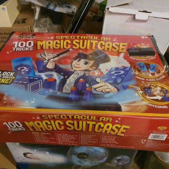 Other Ideal Magic Spectacular Magic Suitcase With 10 Tr Poshmark